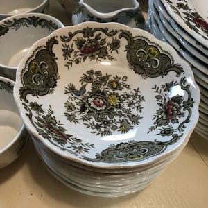 Vintage Ridgeway of Stafforshire England "Windsor"